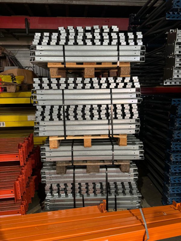 Gebruikte diepteligger 1100mm x 70mm x 50mm