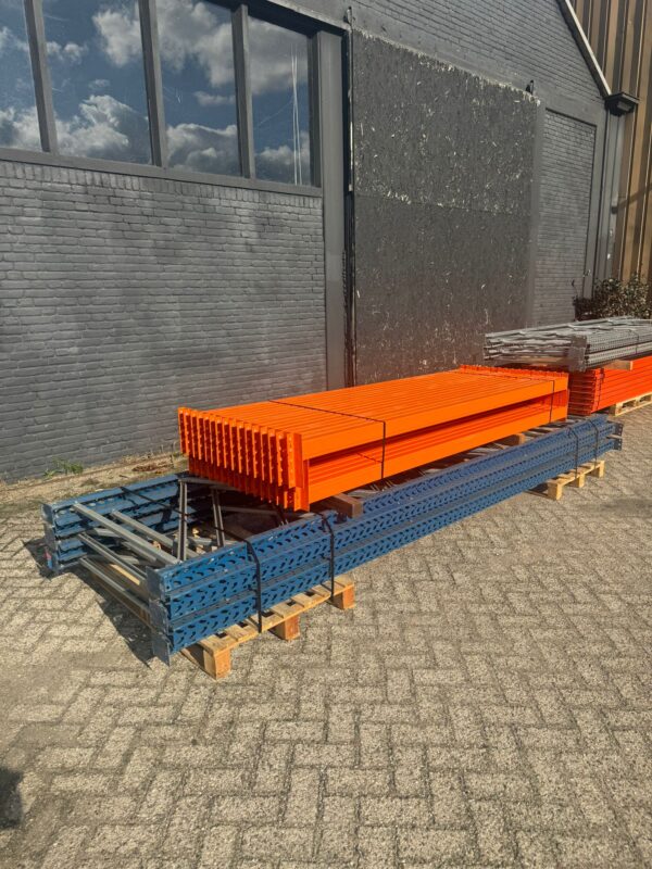 Voordeelpartij gebruikte Sperrin palletstelling 4000 x 1100 x 2700 - Afbeelding 2